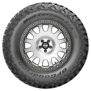 BFGoodrich LT30x950 R15 104Q Mud Terrain T A KM3 POR 15303608